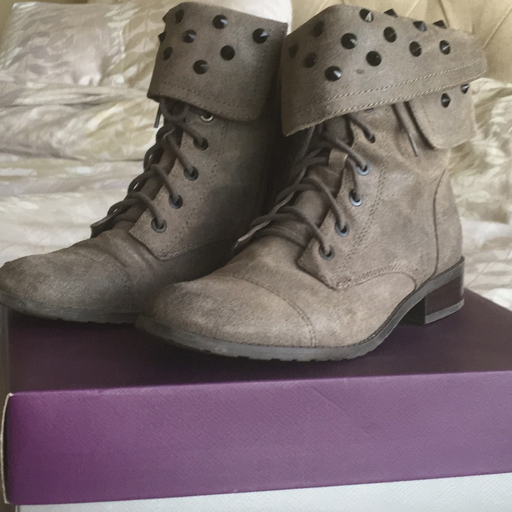 Fergie Grey Leather Booties